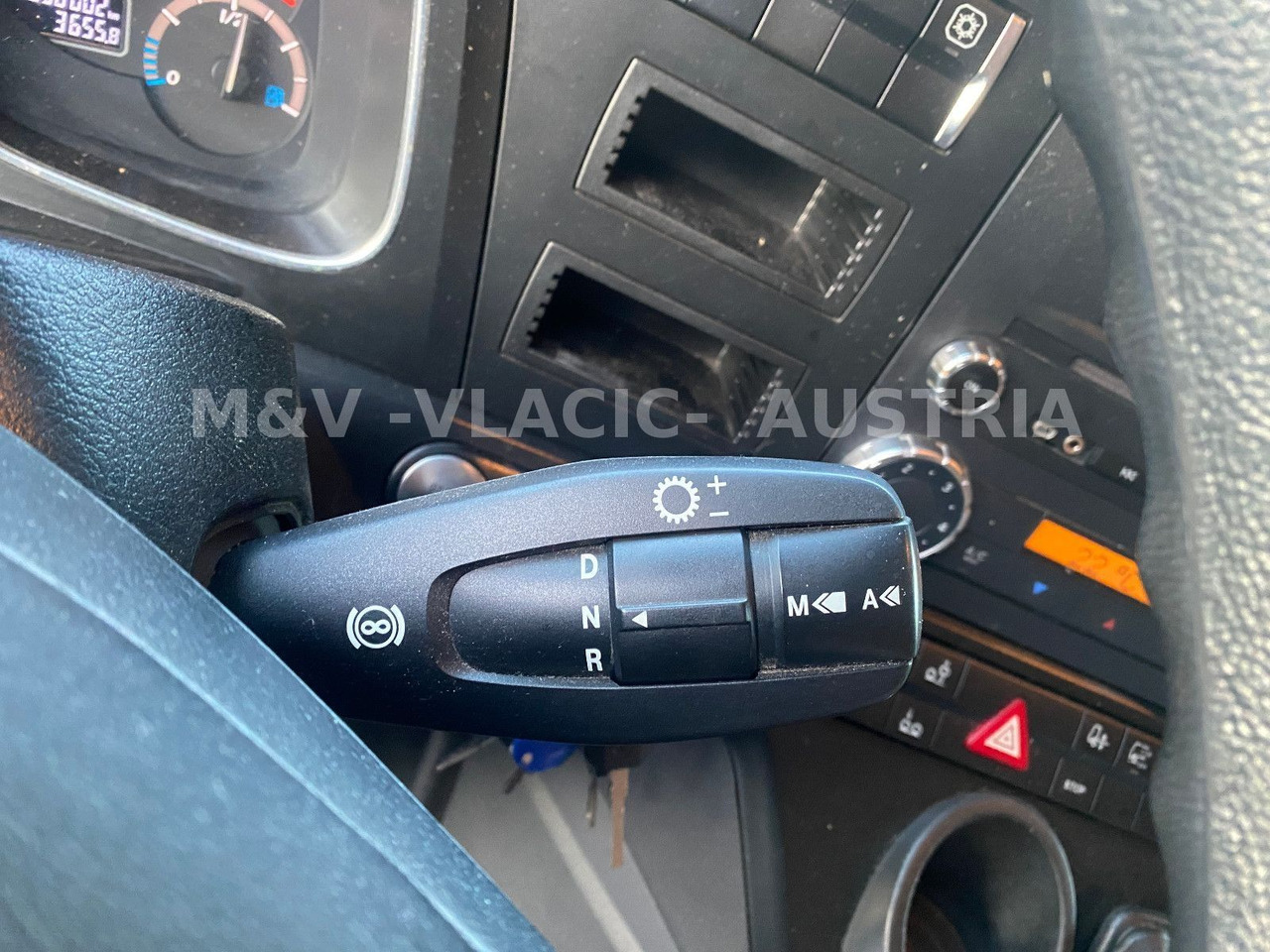 Container transporter/ Swap body truck Mercedes-Benz 2542: picture 7