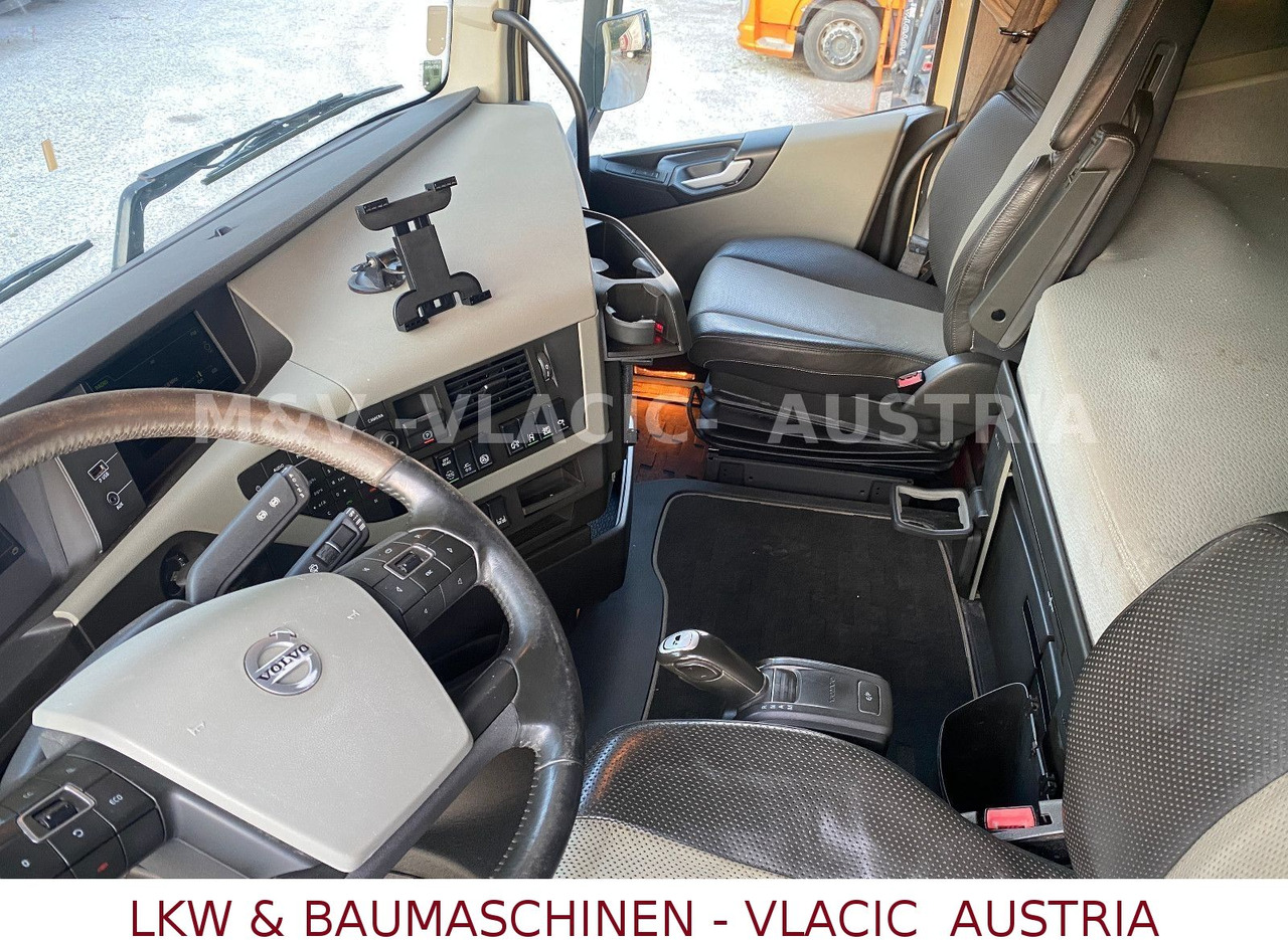 Volvo FH 540 (6X4) D13K540 - Logging truck: picture 4 Volvo FH 540 (6X4) D13K540 - Logging truck: picture 4