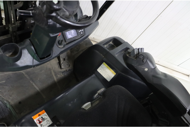 Caterpillar EP35N - Electric forklift: picture 2 Caterpillar EP35N - Electric forklift: picture 2
