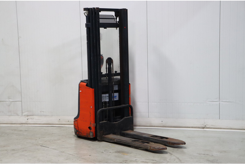 Linde L10 - Stacker: picture 1 Linde L10 - Stacker: picture 1