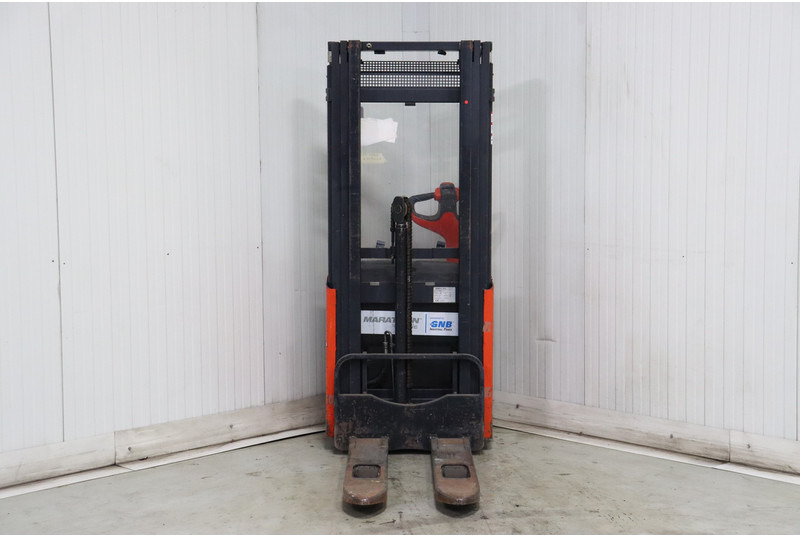 Linde L10 - Stacker: picture 3 Linde L10 - Stacker: picture 3