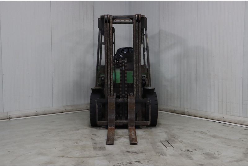 Mitsubishi FD30NT - Diesel forklift: picture 3 Mitsubishi FD30NT - Diesel forklift: picture 3