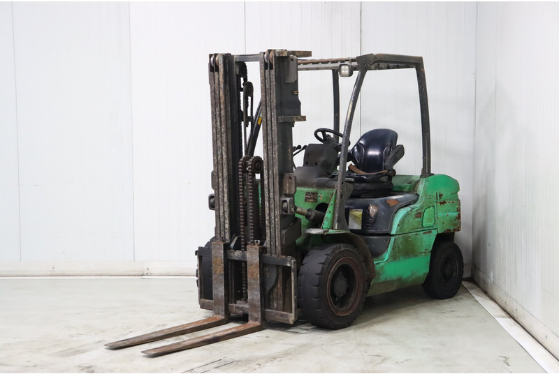 Mitsubishi FD30NT - Diesel forklift: picture 4 Mitsubishi FD30NT - Diesel forklift: picture 4