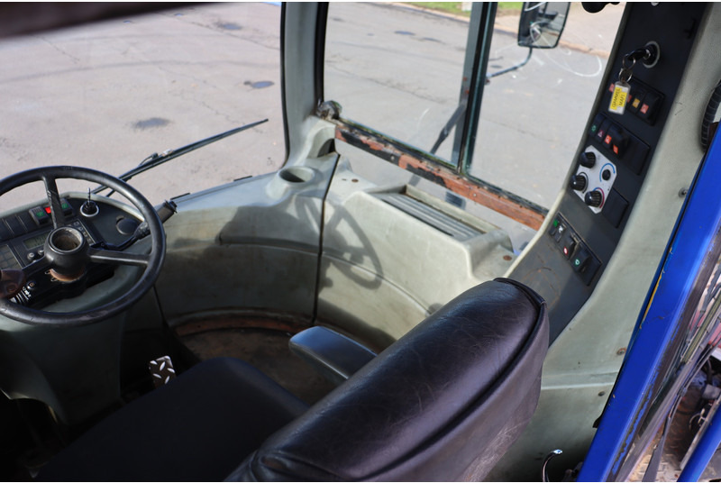 Terminal tractor Terberg TT220: picture 7