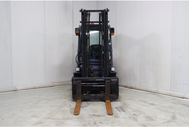 Toyota 52-8FDJF35 - Diesel forklift: picture 3 Toyota 52-8FDJF35 - Diesel forklift: picture 3