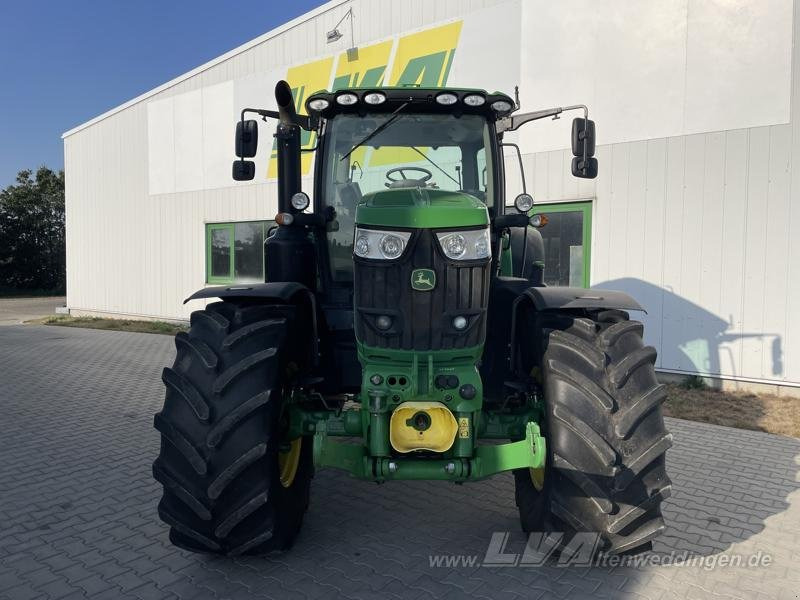 John Deere 6215R - Farm tractor: picture 3 John Deere 6215R - Farm tractor: picture 3