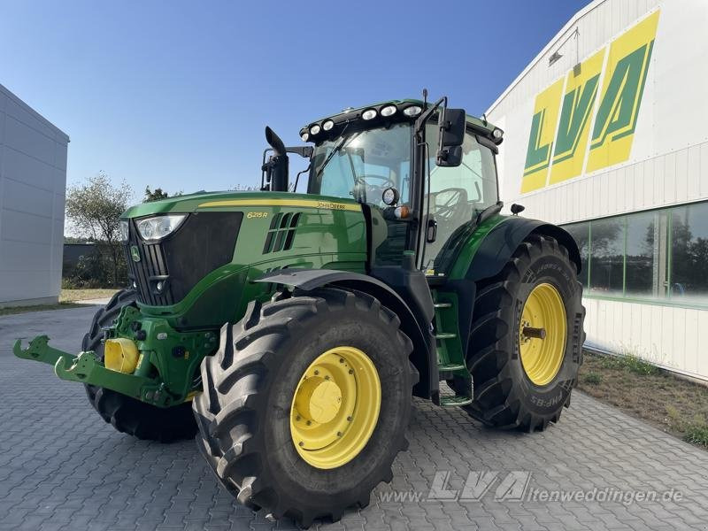 John Deere 6215R - Farm tractor: picture 2 John Deere 6215R - Farm tractor: picture 2