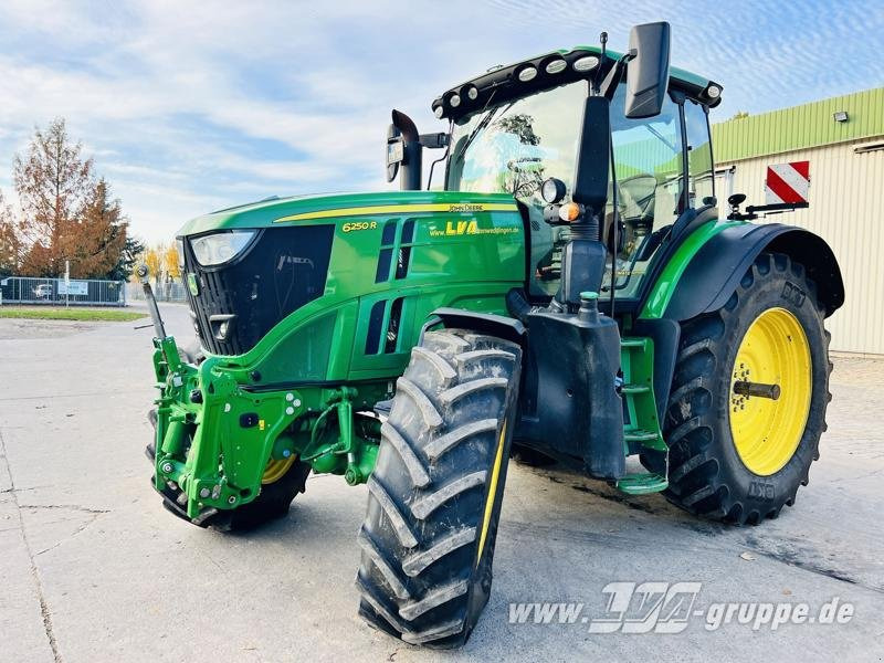 John Deere 6250R ULTIMATE CommandPro - Farm tractor: picture 1 John Deere 6250R ULTIMATE CommandPro - Farm tractor: picture 1