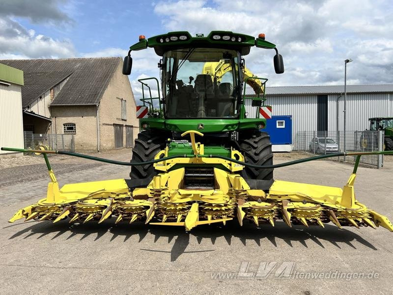 John Deere 8400 - Forage harvester: picture 3 John Deere 8400 - Forage harvester: picture 3