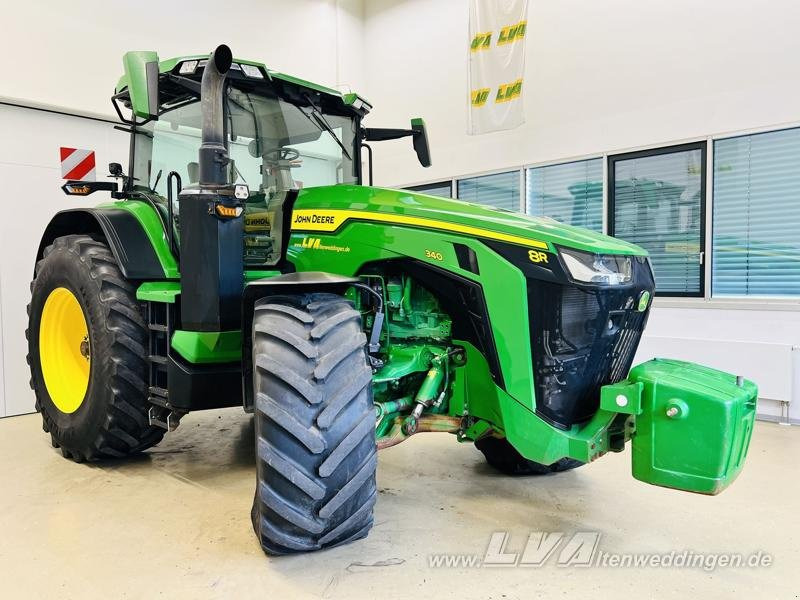 John Deere 8R 340 - Farm tractor: picture 3 John Deere 8R 340 - Farm tractor: picture 3