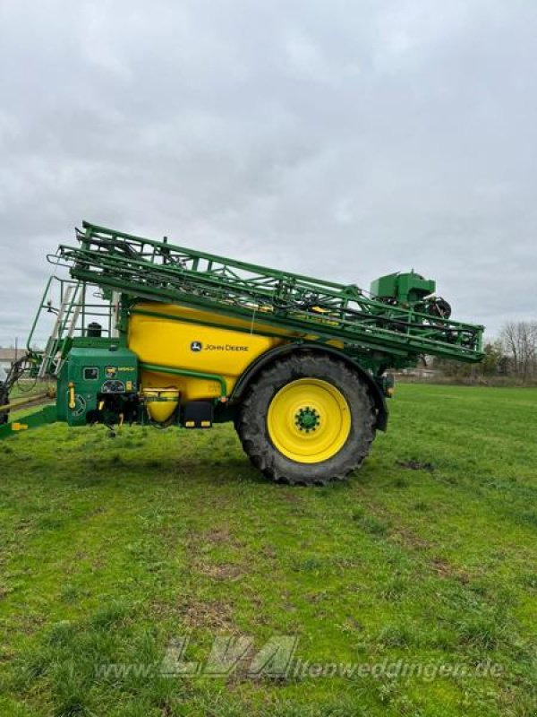 John Deere M962i - Trailed sprayer: picture 4 John Deere M962i - Trailed sprayer: picture 4