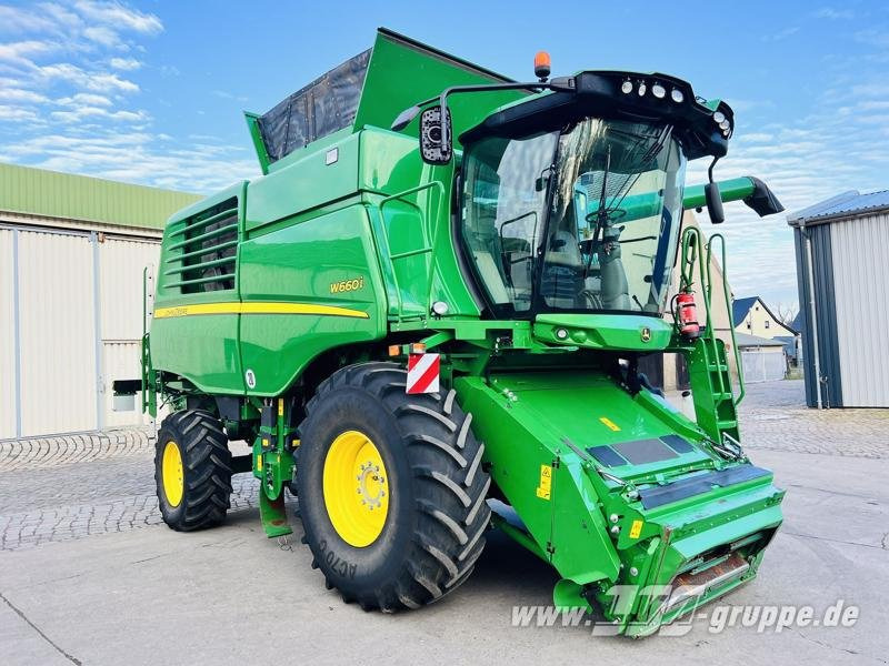 John Deere W660 - Combine harvester: picture 2 John Deere W660 - Combine harvester: picture 2