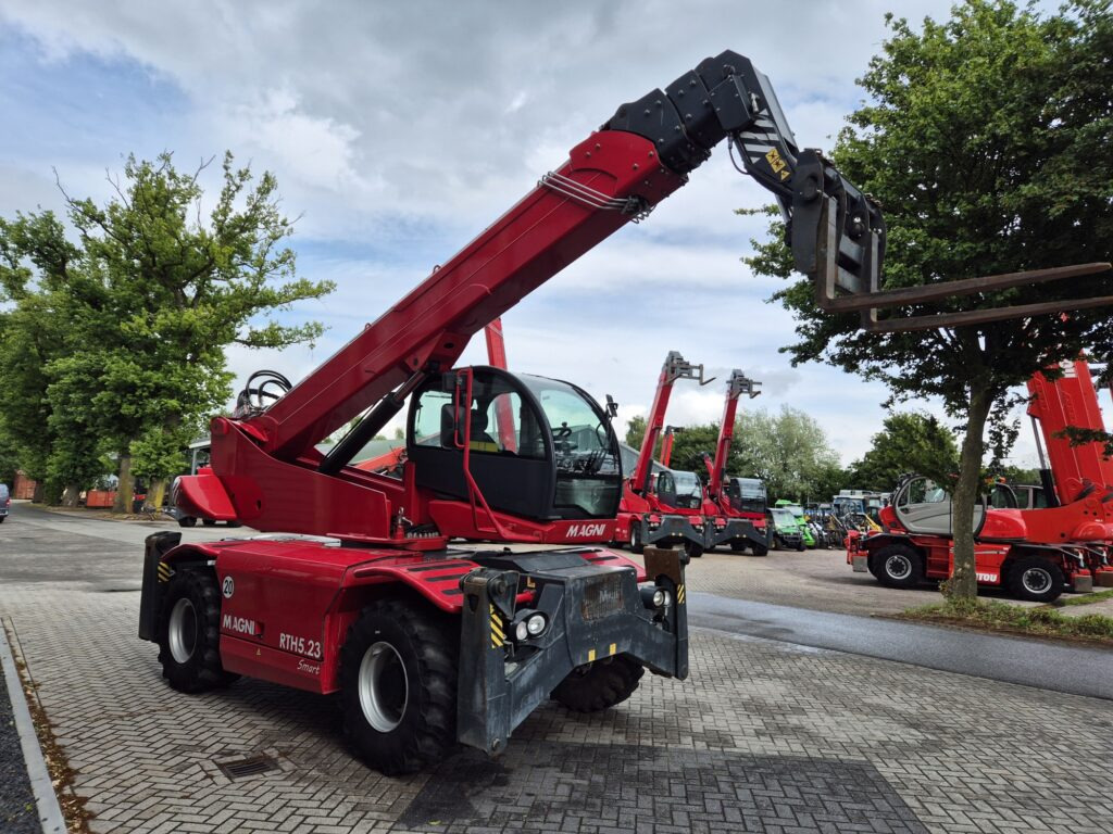 MAGNI RTH 5.23 - Telescopic handler: picture 3 MAGNI RTH 5.23 - Telescopic handler: picture 3