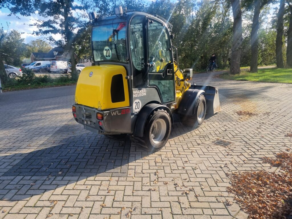 WACKER WL 25 (956 h) - Wheel loader: picture 5 WACKER WL 25 (956 h) - Wheel loader: picture 5