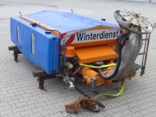 Unimog Salzstreuer Gmeiner STA2500TC FS - Sand/ Salt spreader: picture 1 Unimog Salzstreuer Gmeiner STA2500TC FS - Sand/ Salt spreader: picture 1