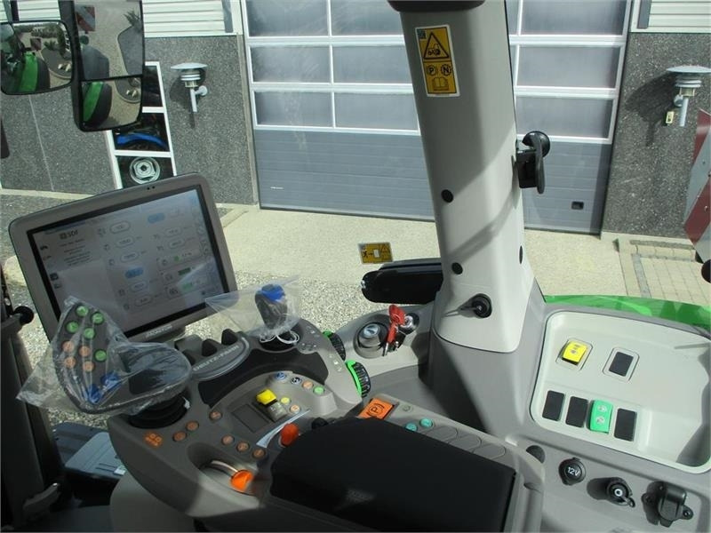 Farm tractor Deutz-fahr 9340 TTV New and unused tractor: picture 9 Farm tractor Deutz-fahr 9340 TTV New and unused tractor: picture 9