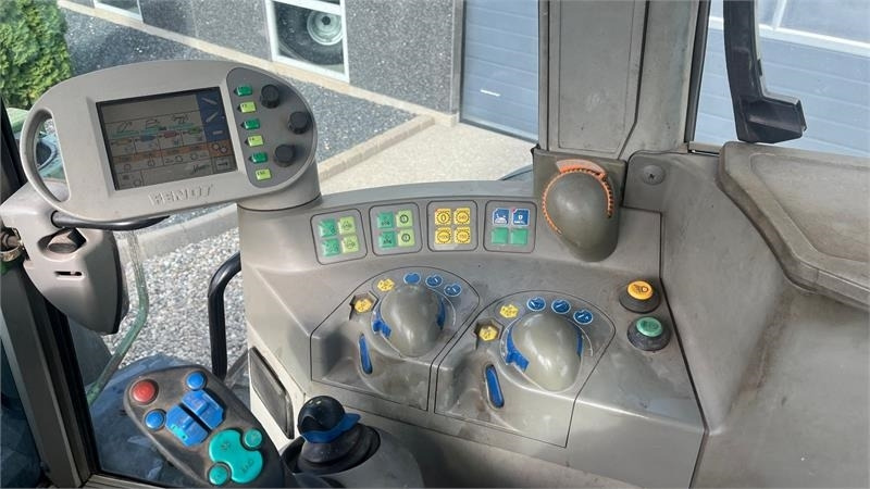 Farm tractor Fendt 926 Favorit Vario Med frontlift: picture 7 Farm tractor Fendt 926 Favorit Vario Med frontlift: picture 7