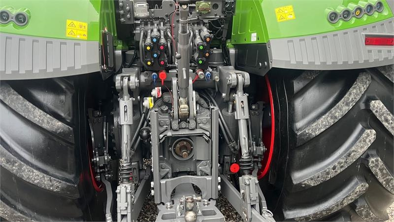 Fendt 942 Vario Gen7 Profi+ Setting2 Med frontlift - Farm tractor: picture 5 Fendt 942 Vario Gen7 Profi+ Setting2 Med frontlift - Farm tractor: picture 5