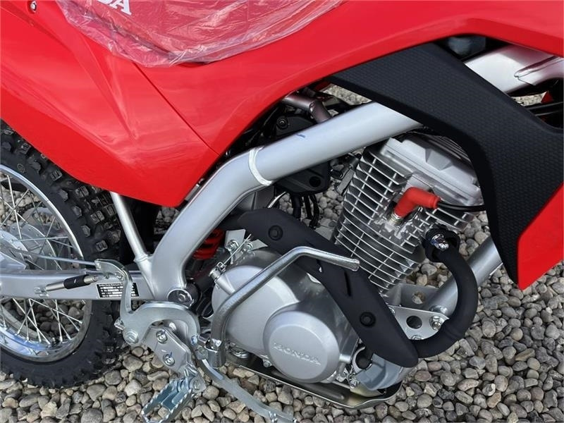 Honda CRF 125 FB Den helt nye model - Side-by-side/ ATV: picture 3 Honda CRF 125 FB Den helt nye model - Side-by-side/ ATV: picture 3