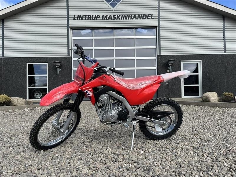 Honda CRF 125 FB Den helt nye model - Side-by-side/ ATV: picture 1 Honda CRF 125 FB Den helt nye model - Side-by-side/ ATV: picture 1