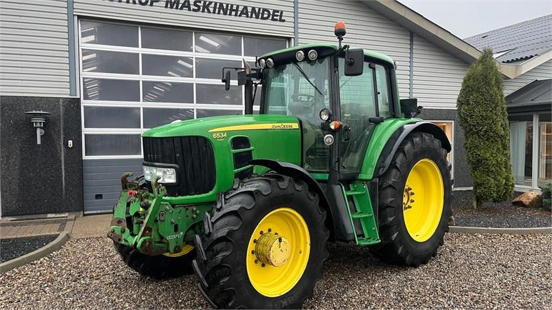 John Deere 6534 Premium med frontlift og frontPTO - Farm tractor: picture 2 John Deere 6534 Premium med frontlift og frontPTO - Farm tractor: picture 2