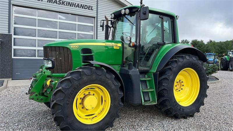 John Deere 6930 AutoPower med frontlift og front PTO - Farm tractor: picture 2 John Deere 6930 AutoPower med frontlift og front PTO - Farm tractor: picture 2