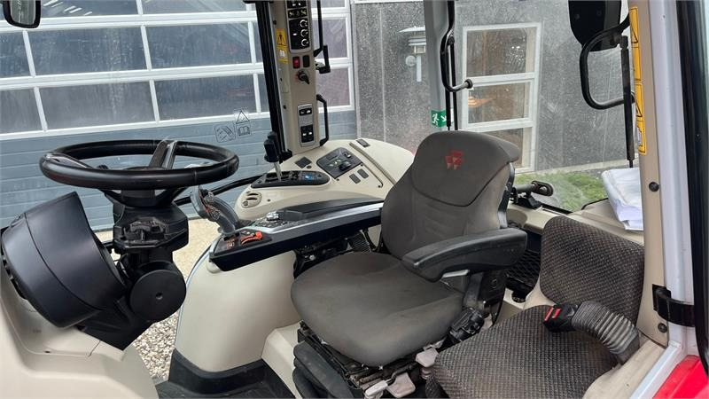 Massey Ferguson 5S.125 Dyna4 med frontlæsser - Farm tractor: picture 5 Massey Ferguson 5S.125 Dyna4 med frontlæsser - Farm tractor: picture 5