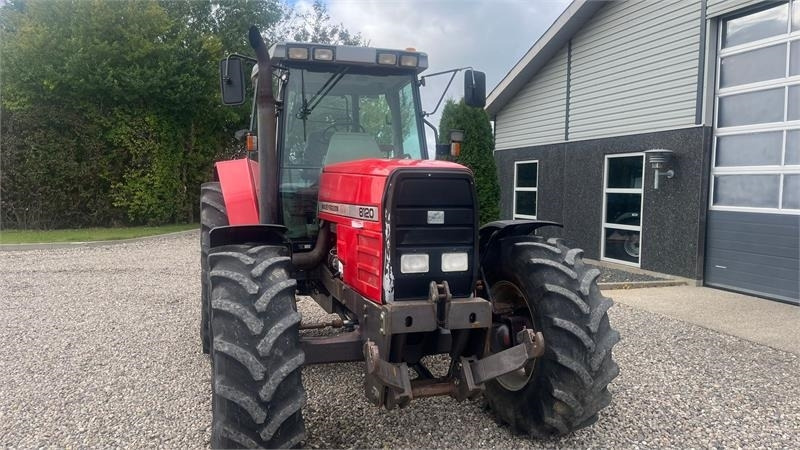 Farm tractor Massey Ferguson 8120 DYNA 4 Med frontlift: picture 18 Farm tractor Massey Ferguson 8120 DYNA 4 Med frontlift: picture 18