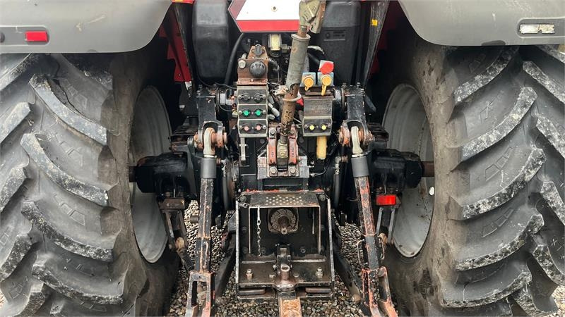 Massey Ferguson 8250 Powercontrol - Farm tractor: picture 4 Massey Ferguson 8250 Powercontrol - Farm tractor: picture 4