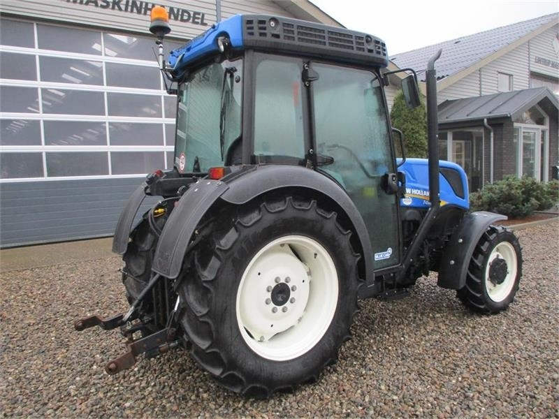 New Holland T4.80 F SuperSteear med aircondition og koblingsfr - Farm tractor: picture 5 New Holland T4.80 F SuperSteear med aircondition og koblingsfr - Farm tractor: picture 5
