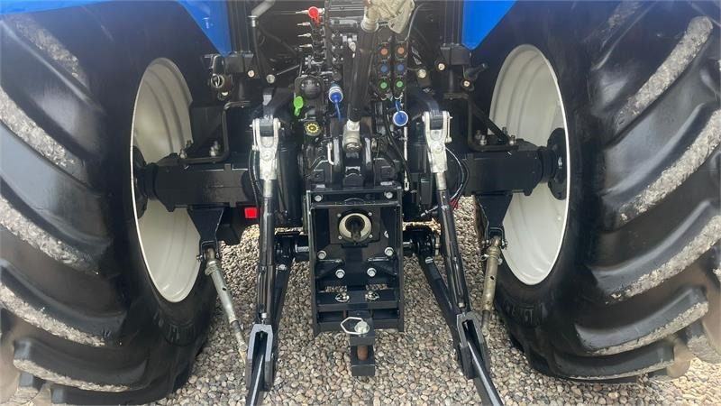 New Holland T7.175 RangeCommand med frontlift. Meget velholdt - Farm tractor: picture 5 New Holland T7.175 RangeCommand med frontlift. Meget velholdt - Farm tractor: picture 5