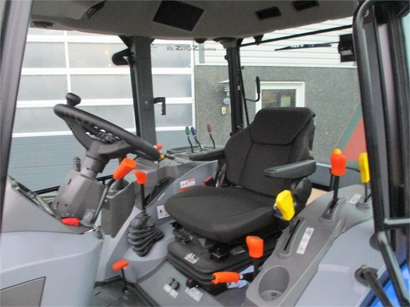 Solis 60 Med frontlift, frontPTO og Thyregod kost - Farm tractor: picture 5 Solis 60 Med frontlift, frontPTO og Thyregod kost - Farm tractor: picture 5