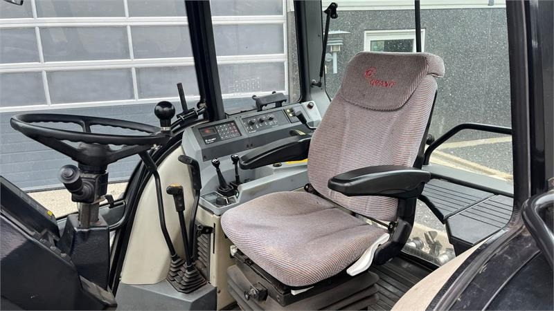 Valmet 6300 Evt. med tvillinghjul hele vejen rundt - Farm tractor: picture 5 Valmet 6300 Evt. med tvillinghjul hele vejen rundt - Farm tractor: picture 5