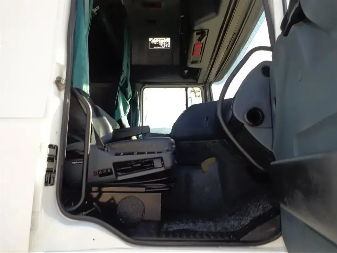 Tractor unit DAF XF 480 DAF XF.480 4X2 Super Space Intarder: picture 9 Tractor unit DAF XF 480 DAF XF.480 4X2 Super Space Intarder: picture 9