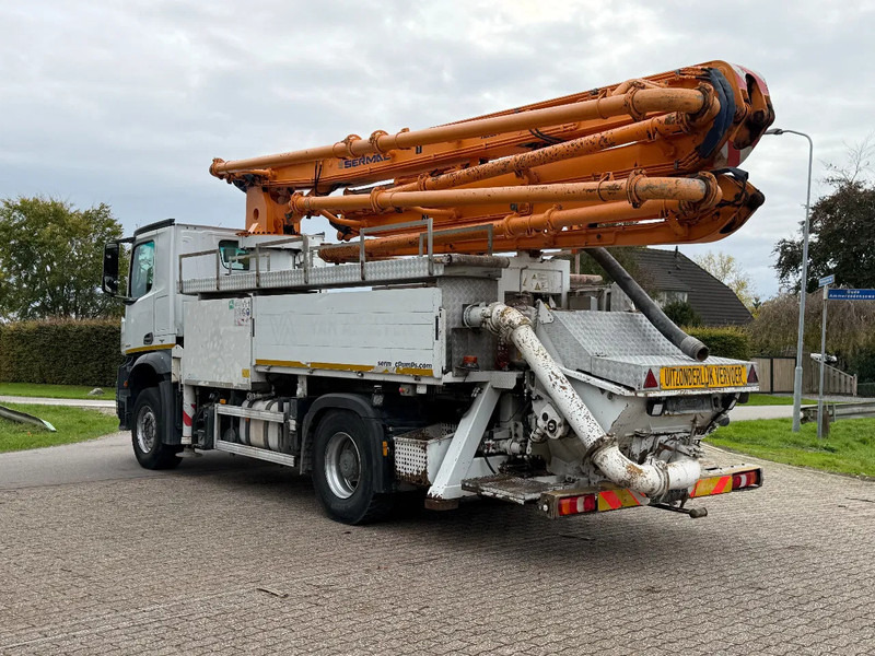 Mercedes-Benz Arocs 2236 PUMI/BETONPOMP!!BETONPUMPE 2017!!SERMAC 4Z27!! only 862 hours!! - Concrete pump truck: picture 5 Mercedes-Benz Arocs 2236 PUMI/BETONPOMP!!BETONPUMPE 2017!!SERMAC 4Z27!! only 862 hours!! - Concrete pump truck: picture 5