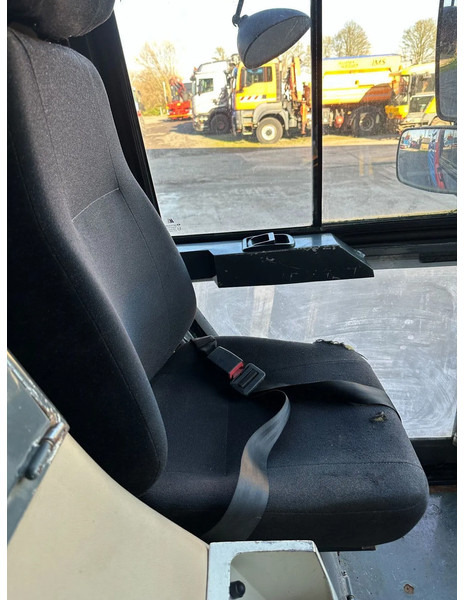 Road sweeper Ravo 580 VEEGMACHINE/SWEEPER!!: picture 13 Road sweeper Ravo 580 VEEGMACHINE/SWEEPER!!: picture 13