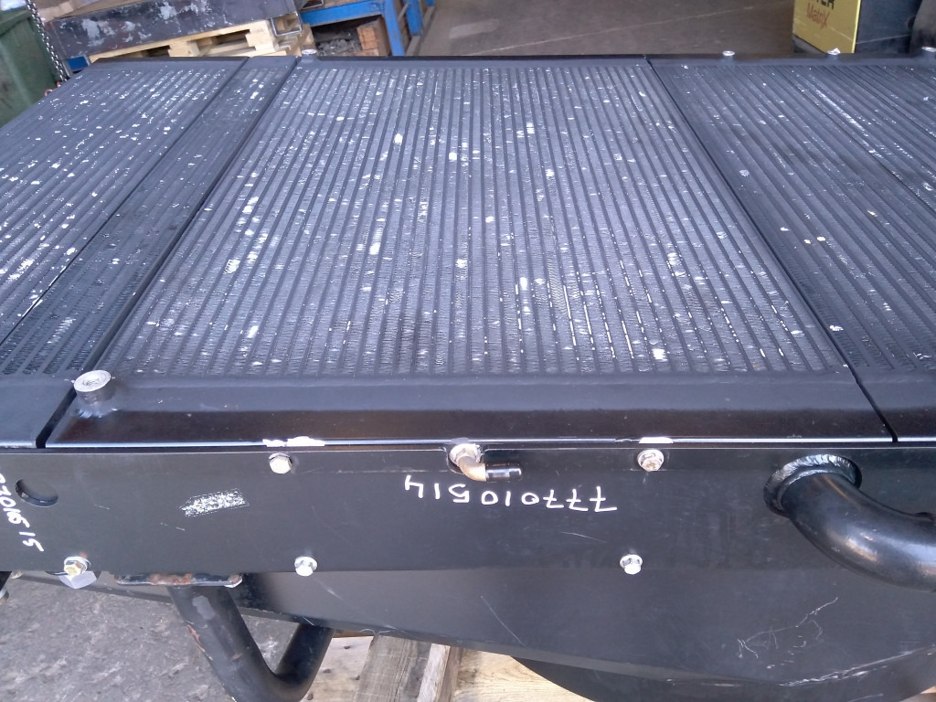 Bomag BM1000-35 - - Oil cooler for Construction machinery: picture 1 Bomag BM1000-35 - - Oil cooler for Construction machinery: picture 1