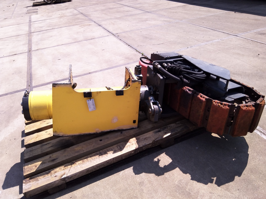 Bomag BM1200-35 - - Undercarriage parts for Construction machinery: picture 4 Bomag BM1200-35 - - Undercarriage parts for Construction machinery: picture 4