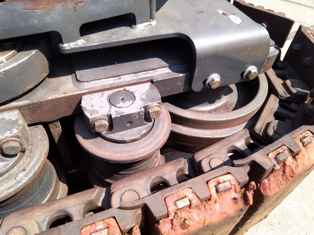 Bomag BM1200-35 - - Undercarriage parts for Construction machinery: picture 5 Bomag BM1200-35 - - Undercarriage parts for Construction machinery: picture 5