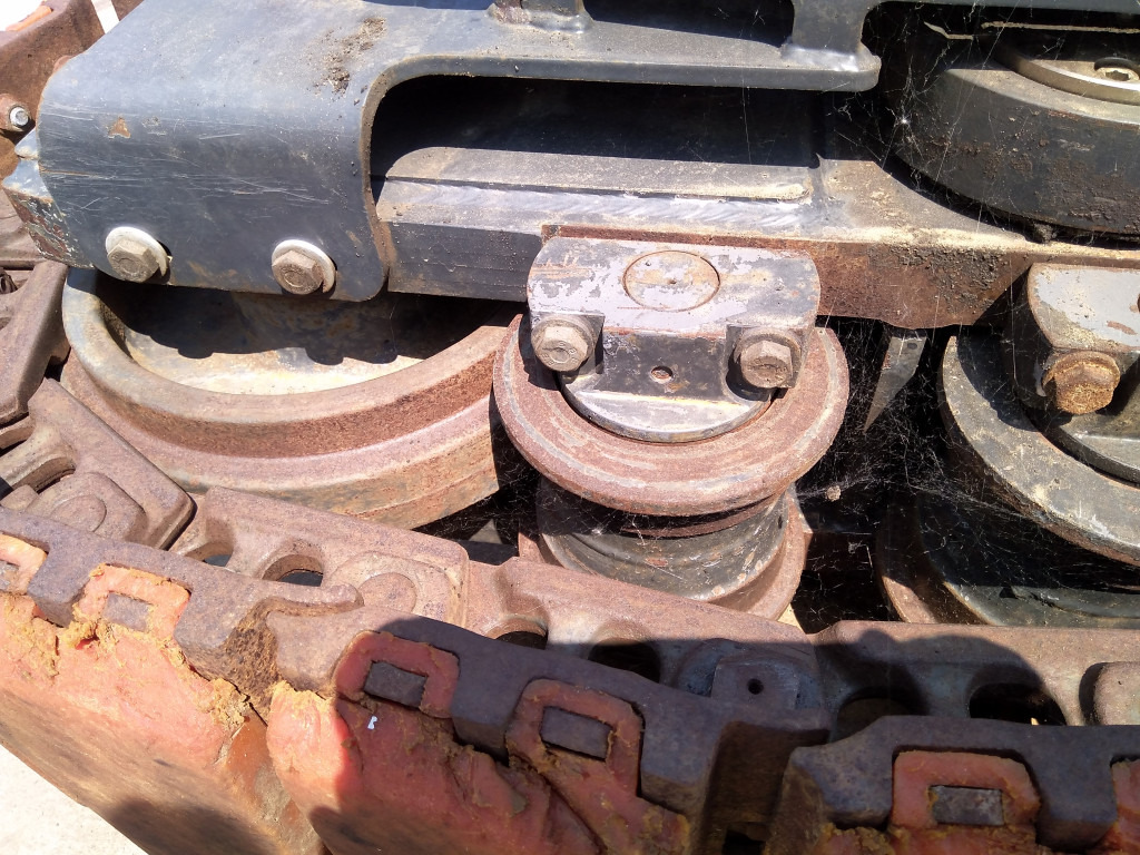 Bomag BM1200-35 - - Undercarriage parts for Construction machinery: picture 3 Bomag BM1200-35 - - Undercarriage parts for Construction machinery: picture 3