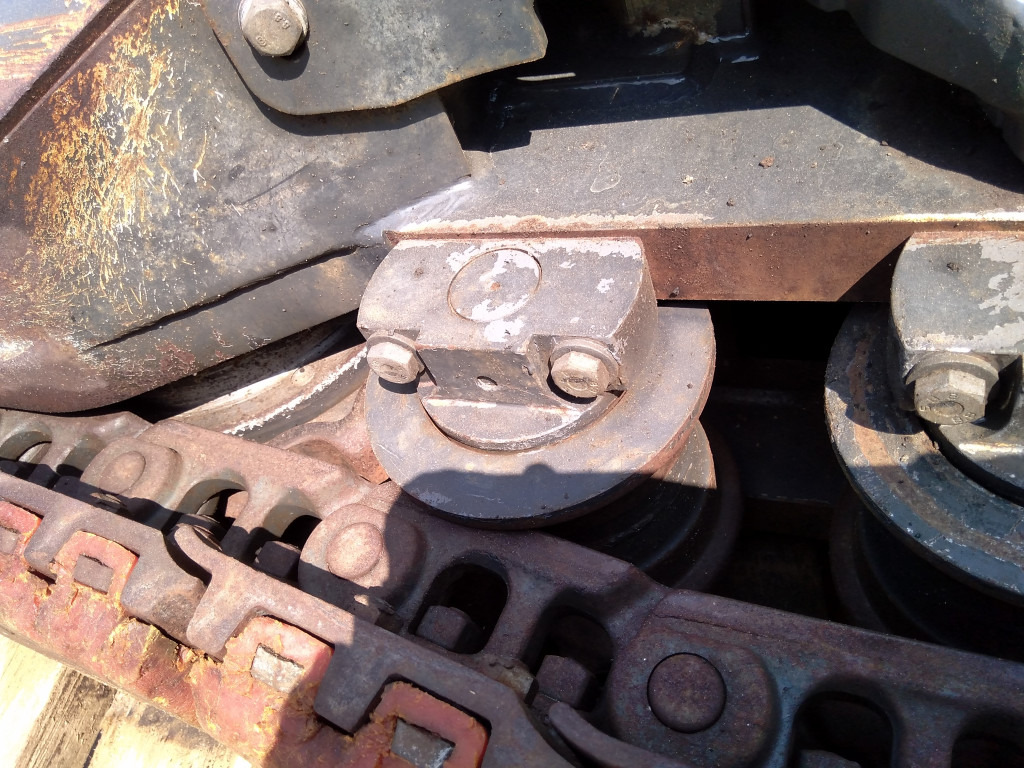 Bomag BM1200-35 - - Undercarriage parts for Construction machinery: picture 4 Bomag BM1200-35 - - Undercarriage parts for Construction machinery: picture 4