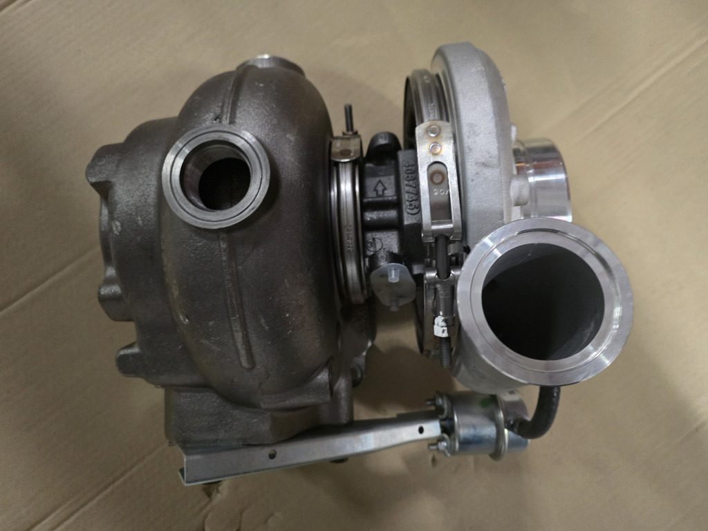 CNH 5802028924 - Turbo for Construction machinery: picture 4 CNH 5802028924 - Turbo for Construction machinery: picture 4