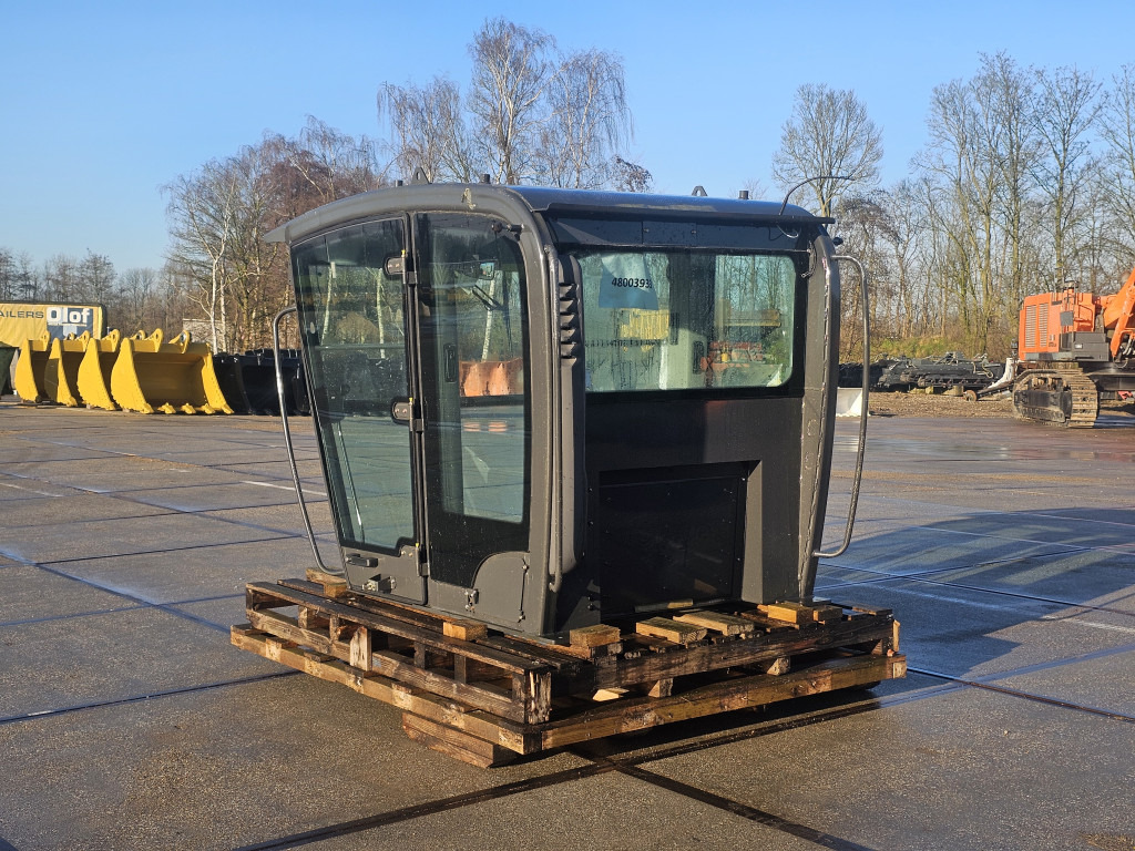 Case 48003933 - Cab for Construction machinery: picture 5 Case 48003933 - Cab for Construction machinery: picture 5