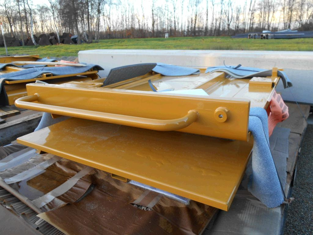 Caterpillar 4336256 - - Door and parts for Construction machinery: picture 3 Caterpillar 4336256 - - Door and parts for Construction machinery: picture 3