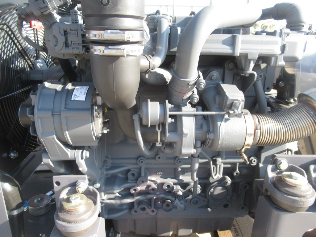 New Engine for Construction machinery Deutz TD3.6 L4 -: picture 6 New Engine for Construction machinery Deutz TD3.6 L4 -: picture 6