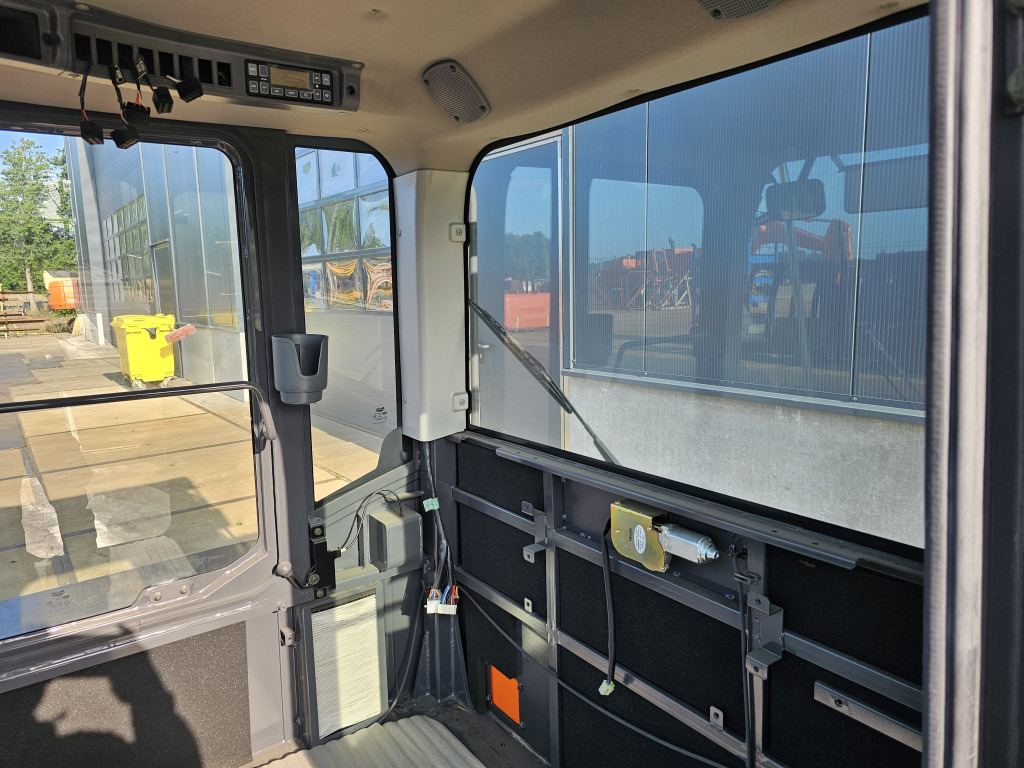 New Cab for Construction machinery Doosan 220101-00229T - 220101-00229W: picture 8 New Cab for Construction machinery Doosan 220101-00229T - 220101-00229W: picture 8