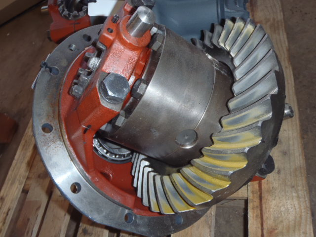 New Holland 4922063 - Differential gear for Construction machinery: picture 2 New Holland 4922063 - Differential gear for Construction machinery: picture 2