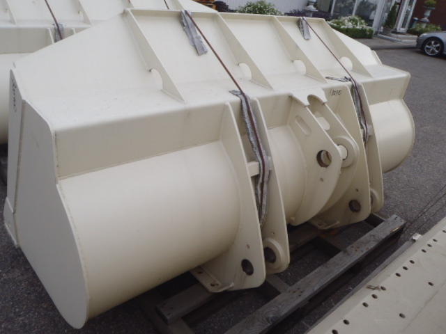 O&K L20.6 - - Loader bucket: picture 2 O&K L20.6 - - Loader bucket: picture 2
