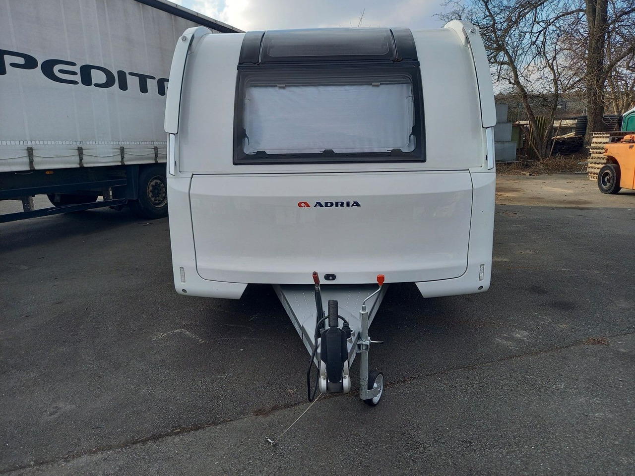 Adria Adora 753 UK - Caravan: picture 2 Adria Adora 753 UK - Caravan: picture 2