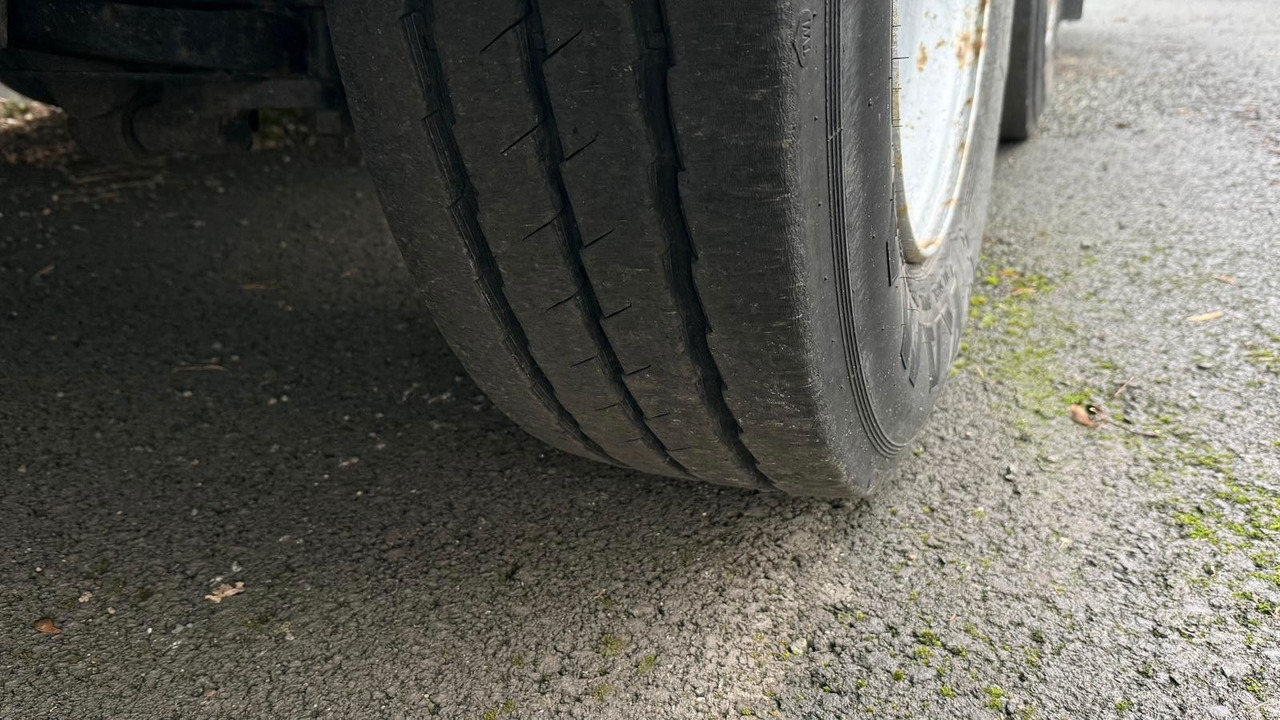 BG BGH 11 - Curtainsider trailer: picture 5 BG BGH 11 - Curtainsider trailer: picture 5